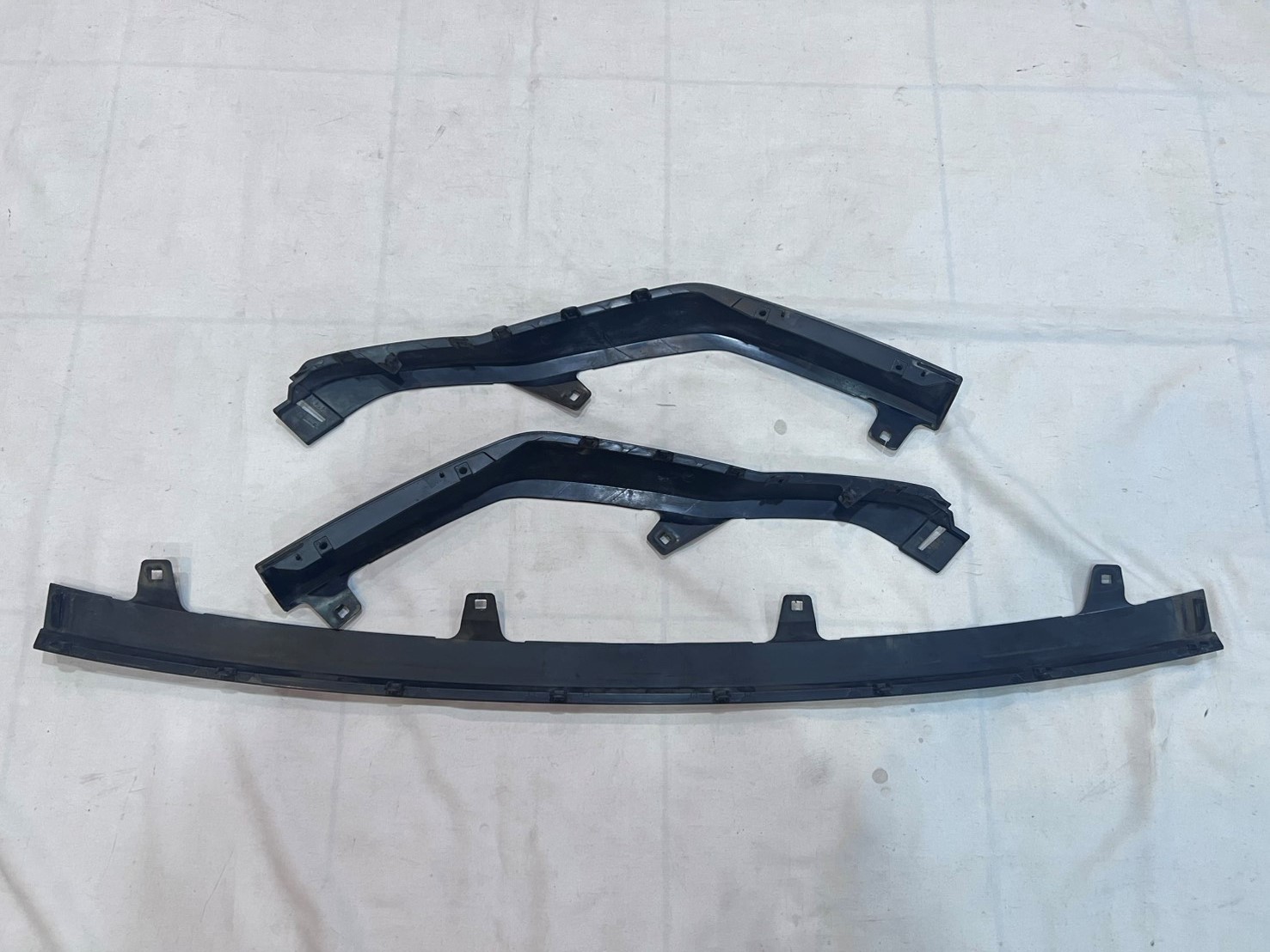 台灣之光 出清品 lexus RX200t/ RX350/ RX450h  lexus RX二手原廠前下巴 9成新狀況良好