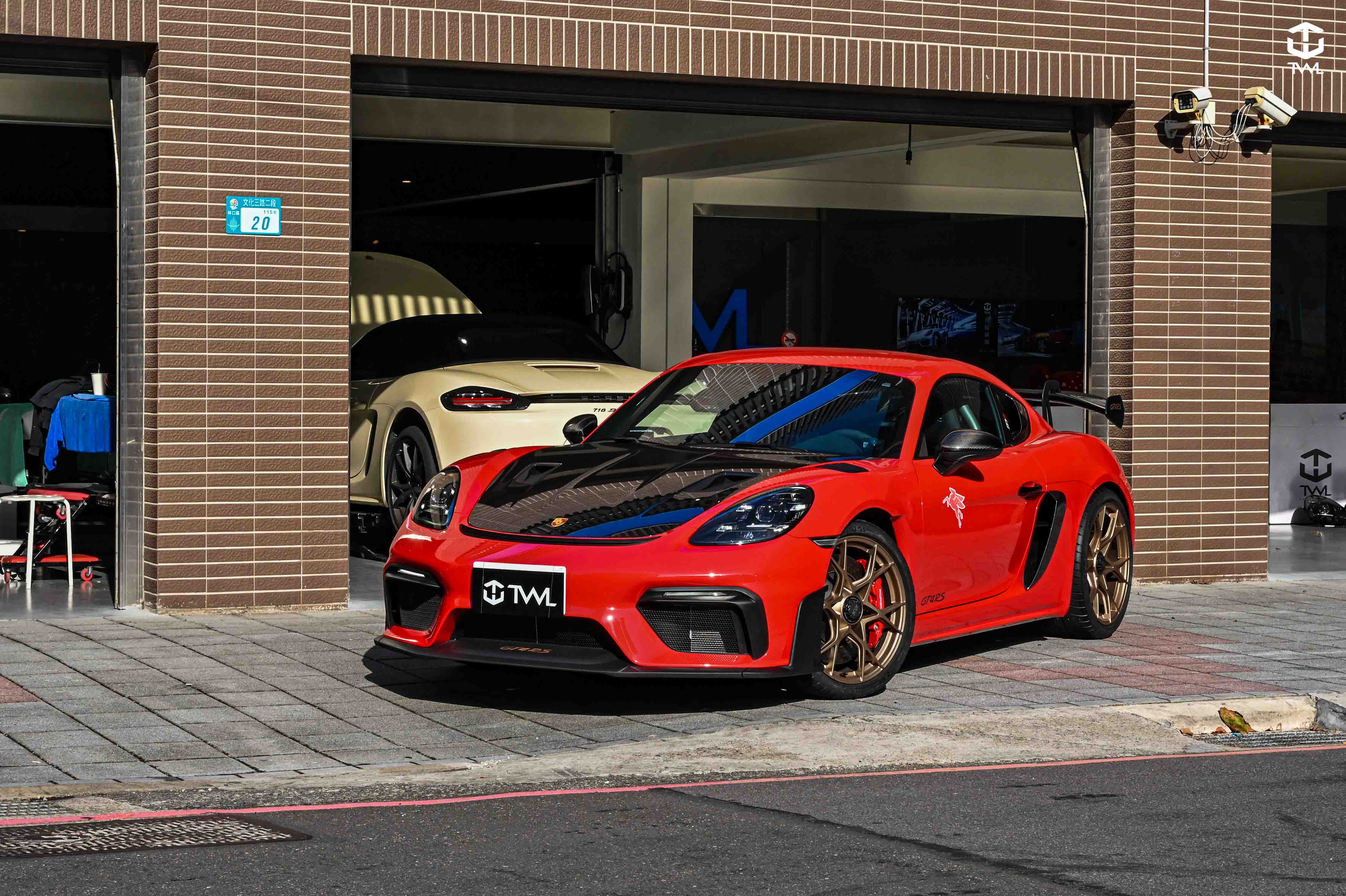 保時捷 718 專用一般版本大燈，直上PDLS PLUS大燈