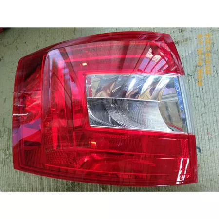 SKODA 全新 OCTAVIA 5D 14 15 16 17年 原廠型 五門 燈泡版 尾燈 後燈 台灣製